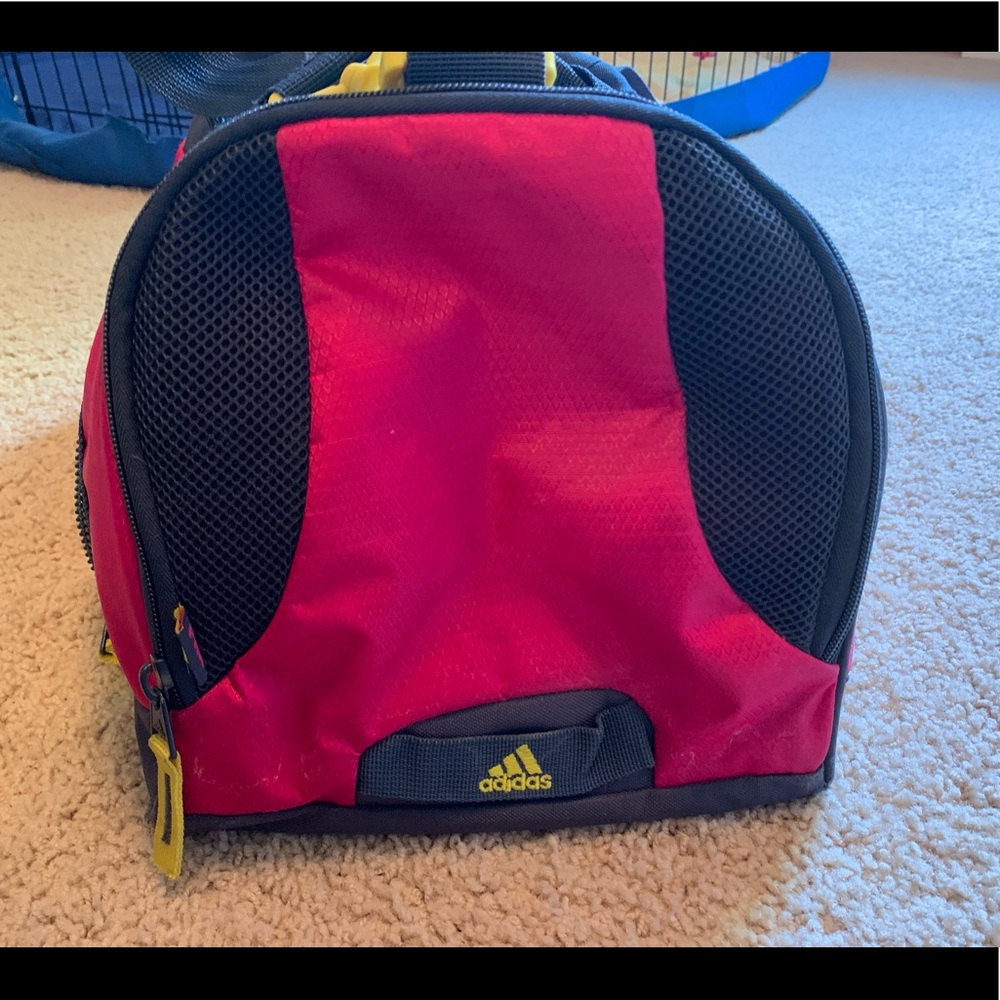 Dufflebag - Picture 2 of 6